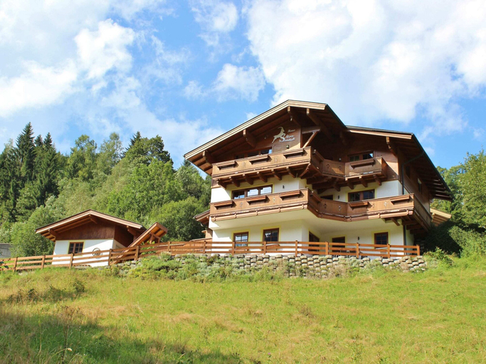 Exterior & Views 2, Comfortable Holiday Home, Zell am See
