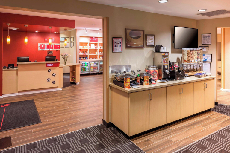 Food & Drinks 5, TownePlace Suites by Marriott Columbus, Muscogee