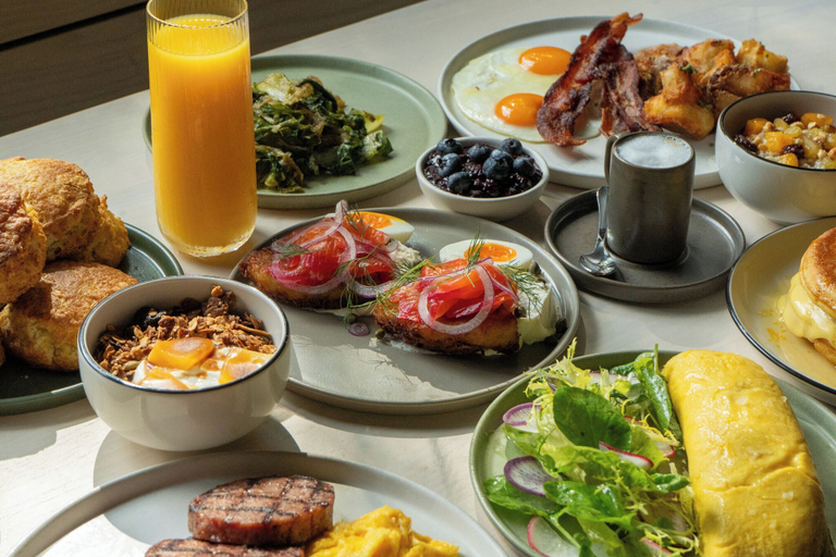 Food & Drinks 5, One Washington Circle DC, Tapestry Collection by Hilton, Washington D.C.