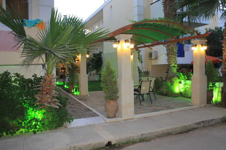 Others 4, Varvara's Diamond - Adults Only, Crete