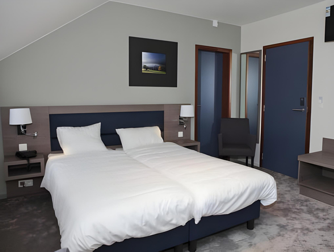 Bedroom 14
