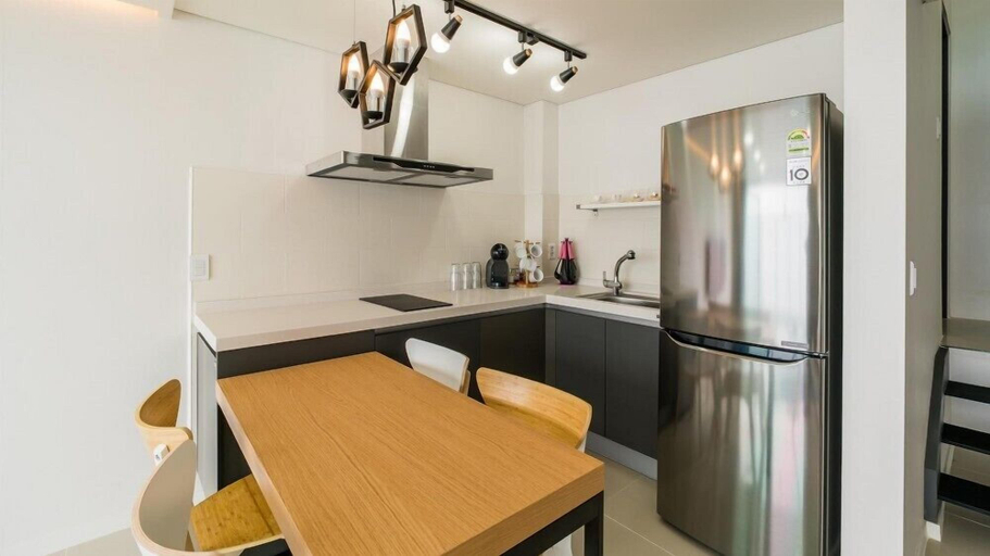 Dining Room 7
