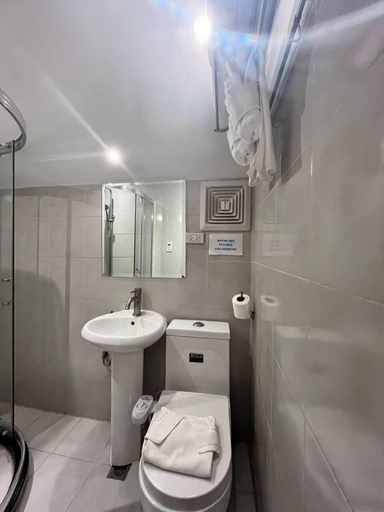 Bathroom 6