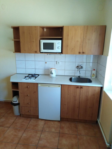 Others 4, Privat Sulamit, Nové Zámky