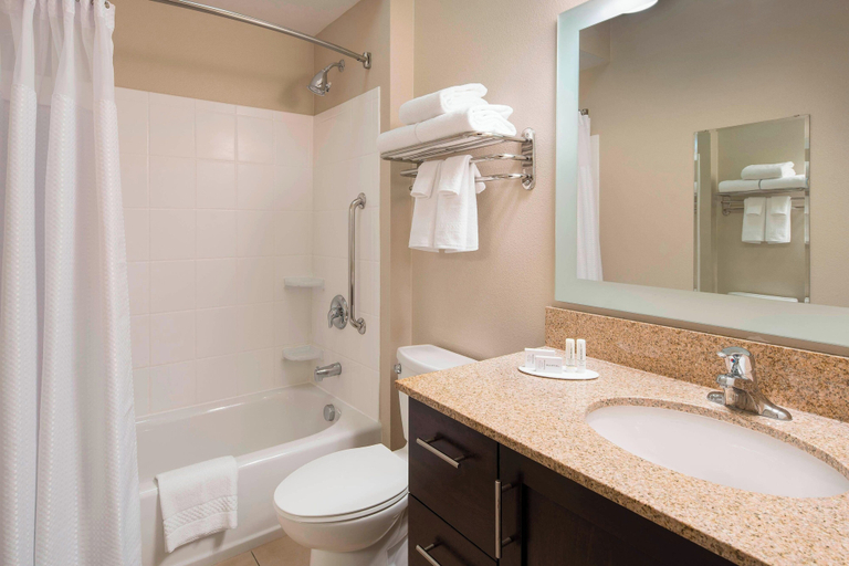 Bathroom 4, TownePlace Suites by Marriott San Diego Vista, San Diego