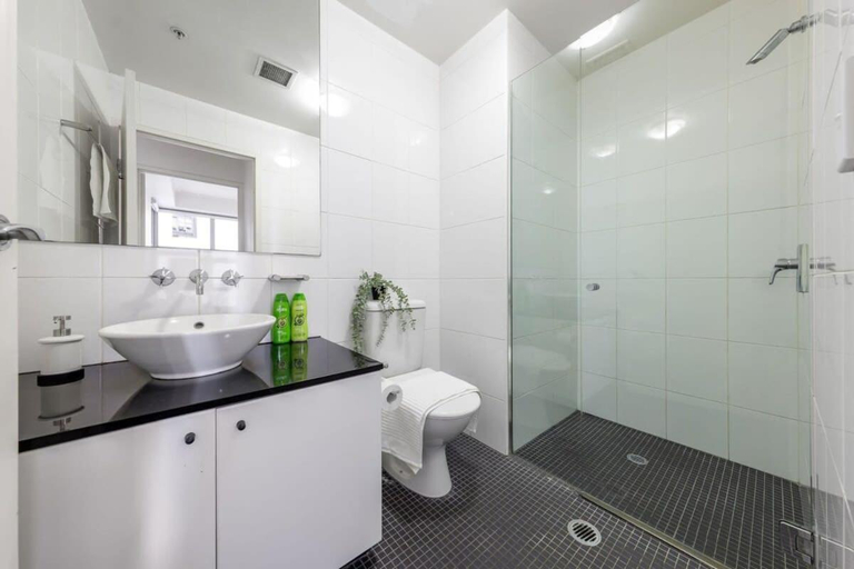 Bedroom 5, A Comfy 2BR Apt Right Next to Darling Harbour, Sydney