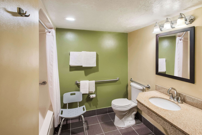 Bathroom 3