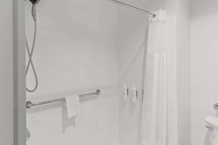 Bathroom 4, Hampton Inn & Suites Abilene I-20, Taylor