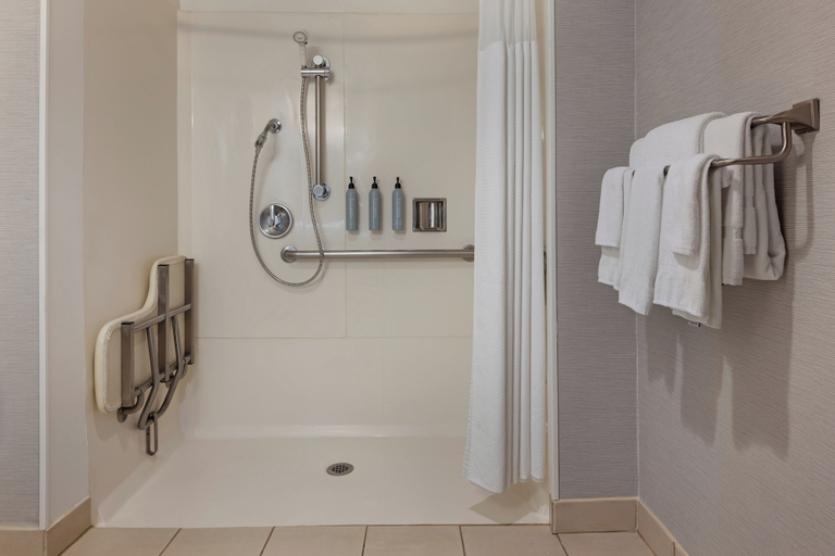 Bathroom 4, Courtyard by Marriott Baldwin Park, Los Angeles