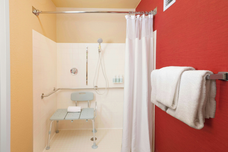 Bathroom 4, Courtyard by Marriott Costa Mesa South Coast Metro, Orange