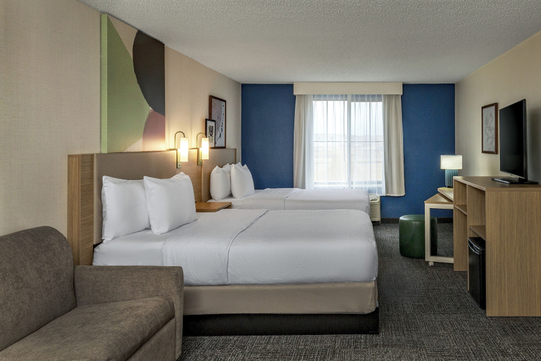Bedroom 3, Spark by Hilton Denver International Airport, Denver