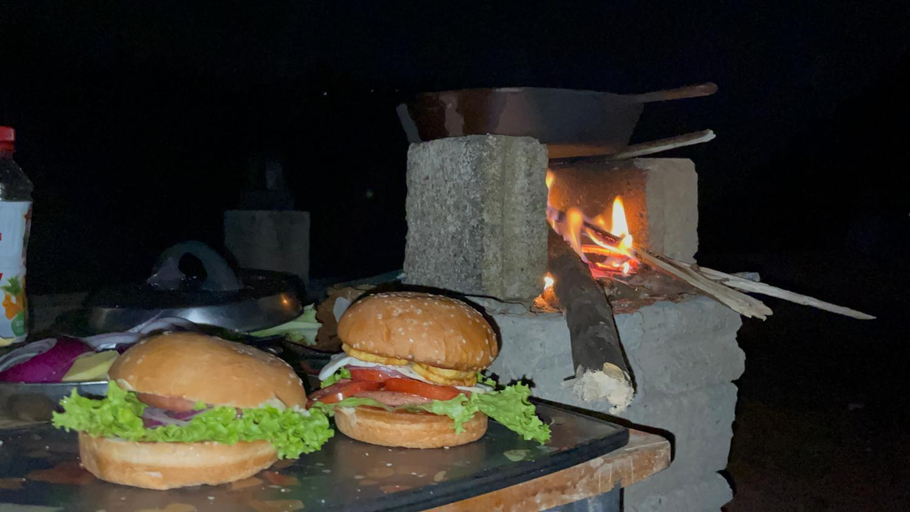 Food & Drinks 2, Campinglyfe, Hali-Ela