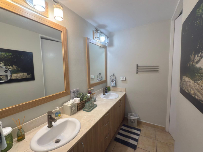 Bathroom 4, 608 Ocean & Marina Views 3 Bed 2 Bath