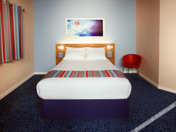 Bedroom 3, Travelodge Retford Markham Moor, Nottinghamshire