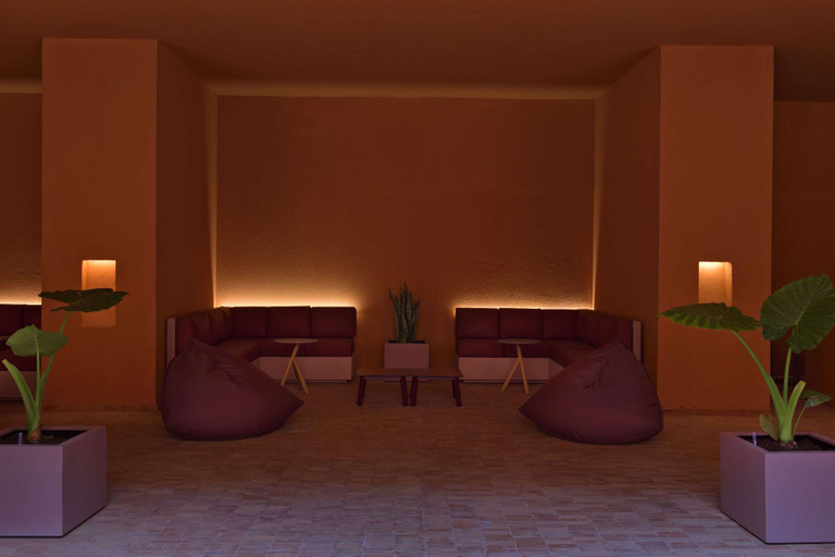 Public Area 5, Doubletree By Hilton Ben Guerir Hotel & Residences, El Kelaâ des Sraghna
