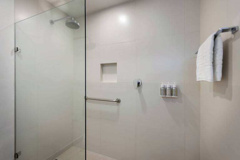 Bathroom 4, Courtyard By Marriott Cancun Airport, Benito Juárez