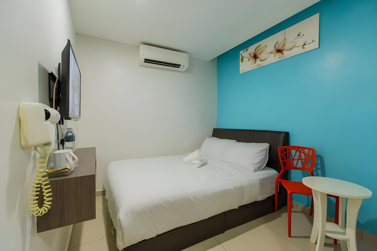 Bedroom 13
