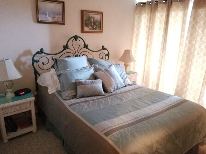 Bedroom 3, Island House F232, Saint Johns