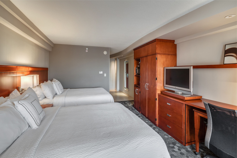 Bedroom 3, Courtyard by Marriott Jacksonville Beach Oceanfront, Duval