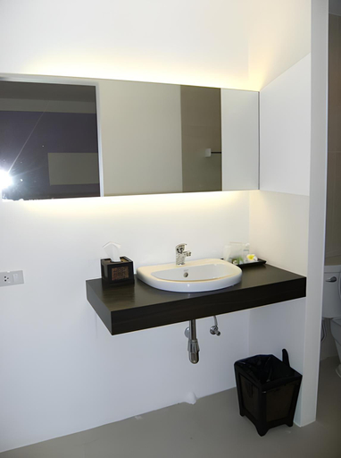 Bathroom 5