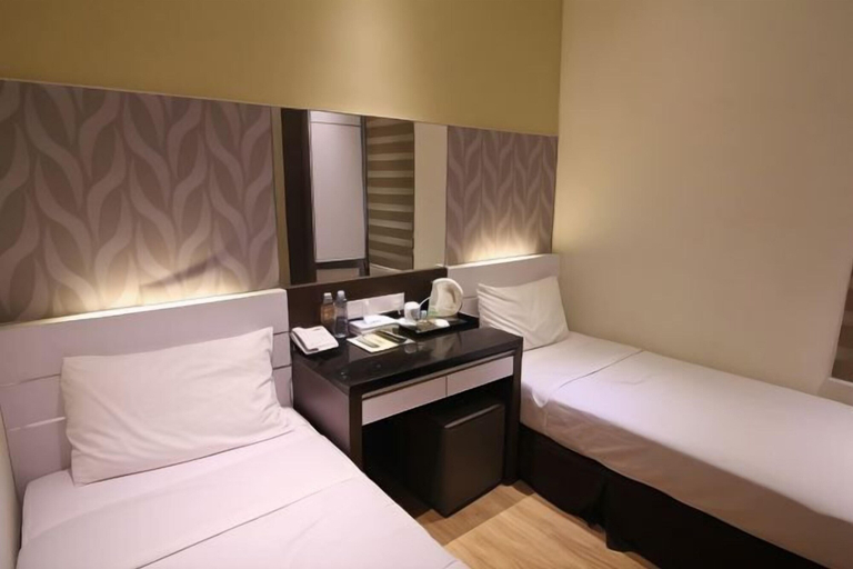 Bedroom 24