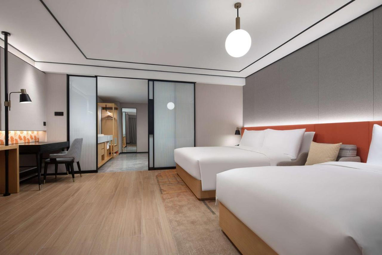 Bedroom 3, Hilton Garden Inn Chengde Mountain Resort, Chengde