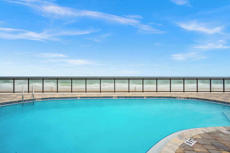 Sport & Beauty 5, Tropic Sun Towers, Volusia
