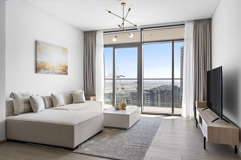Room 3, Amazing 2br With a Lagoon View in Creek Harbour, Dubai
