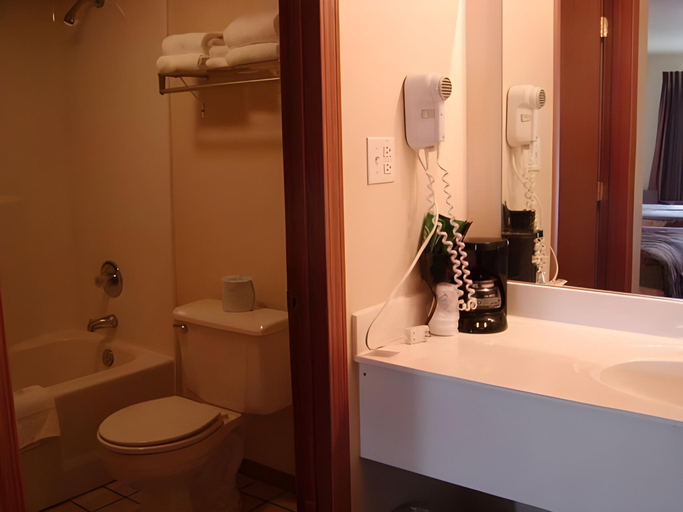 Bathroom 7