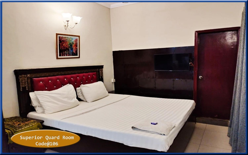 Bedroom 2, Chancery Hotel Lahore, Lahore