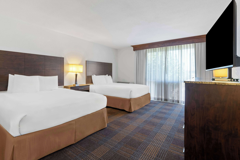 Bedroom 3, Best Western Date Tree Hotel, Riverside