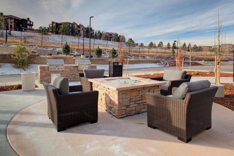 Food & Drinks 5, Fairfield by Marriott Inn & Suites Boulder Broomfield/Interlocken, Broomfield