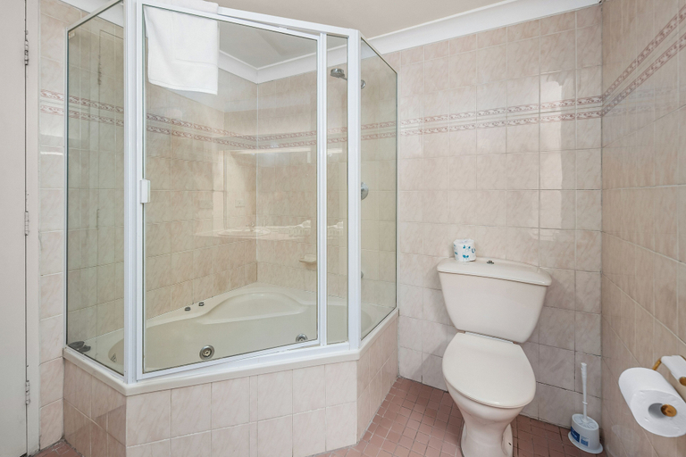 Bathroom 3