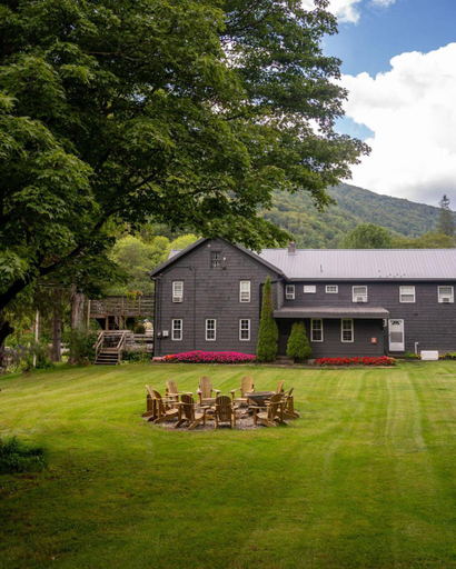 Catskill Seasons Inn, Ulster