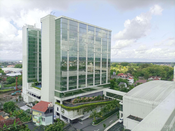 Minimalist Studio at Mataram City By Travelio, Sleman