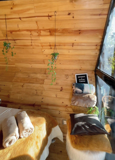 Bedroom 2, Laguna Glamping, La Calera