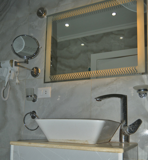 Bathroom 5, Maria Pyramids House, Al-Ahram