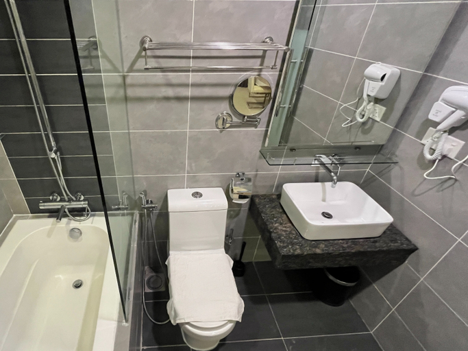 Bathroom 2
