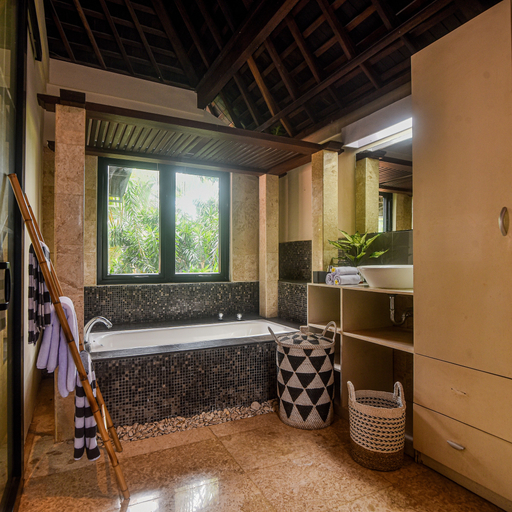 Bathroom 5, Vila El Noya Umalas, Badung