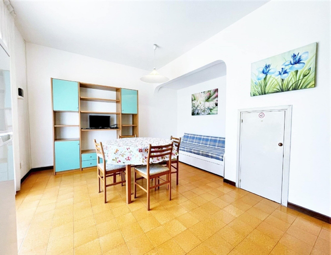 Dining 4, Belvilla by OYO Lovely Villa With Private Garden, Venezia