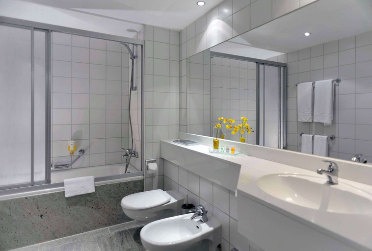 Bathroom 4, Best Western Plus Hotel Excelsior, Erfurt