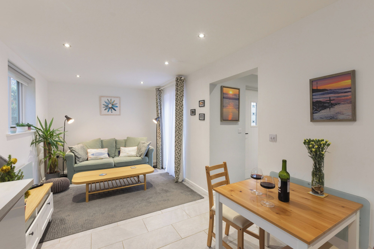 Bedroom, 1-bed Coastal Retreat - Sleeps 2, Parking & Wifi, Cornwall