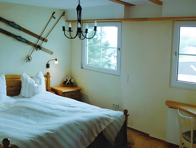 Bedroom 16