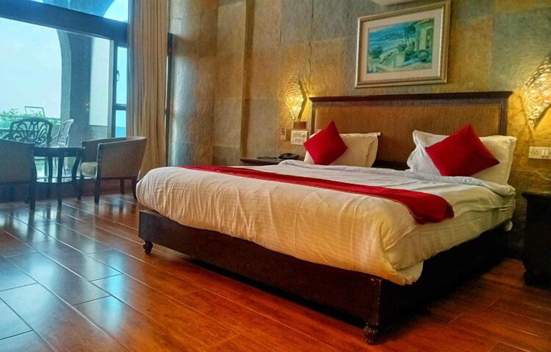 Bedroom 2, Ravine Hotel, Satara