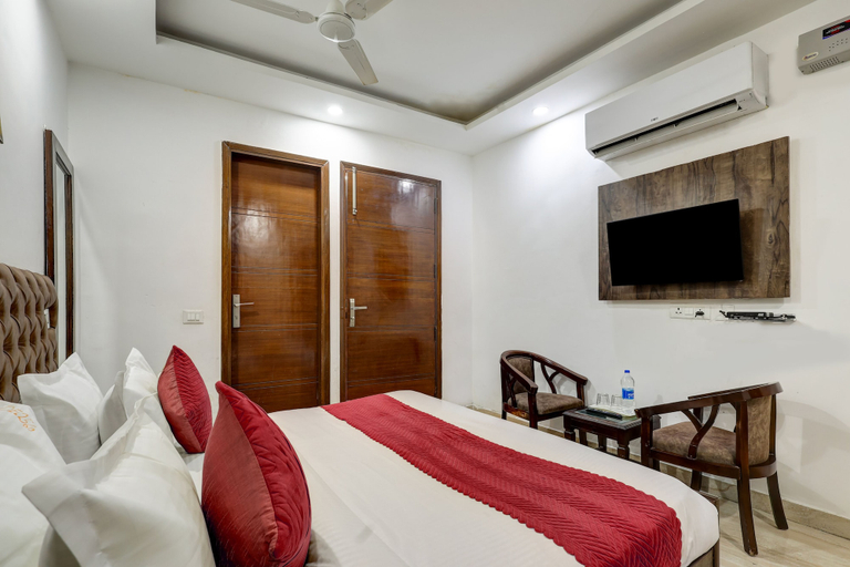 Bedroom 13