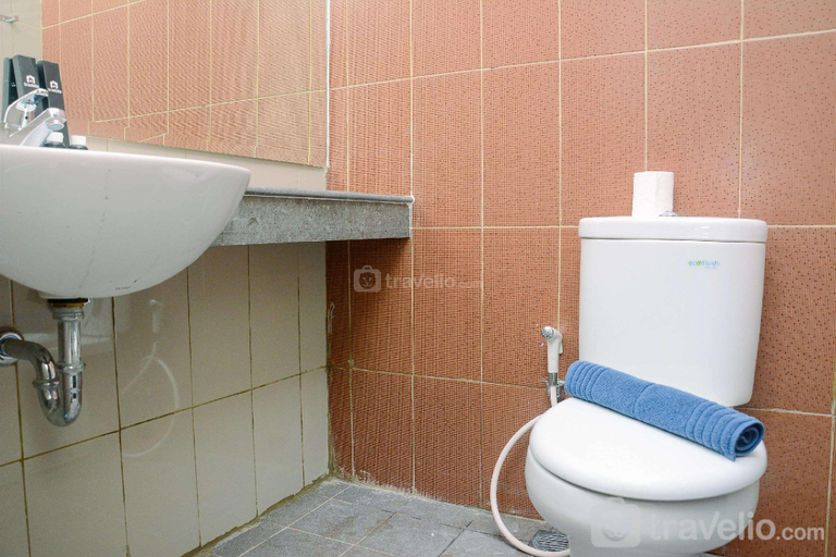 Bathroom 4, Best Location 1BR @ Atlanta Residences By Travelio, Depok