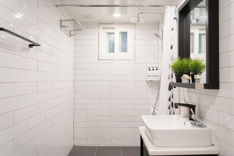 Bathroom 4, The Blossom Yeonnam Guesthouse, Mapo