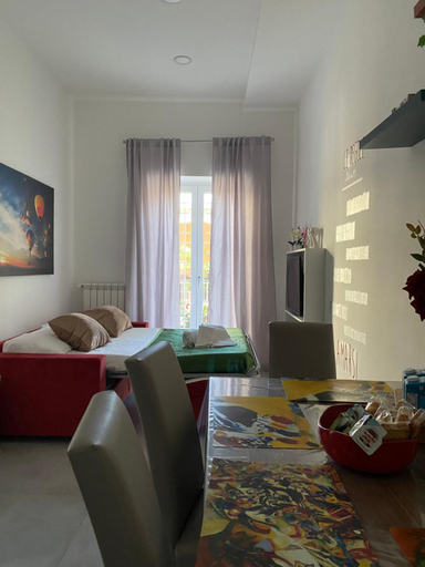 5, Rea Maison Case Vacanza, Napoli