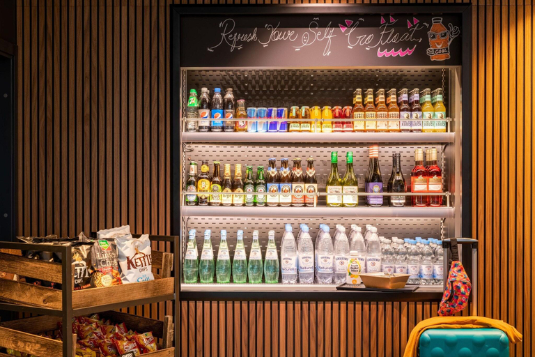 Food & Drinks
