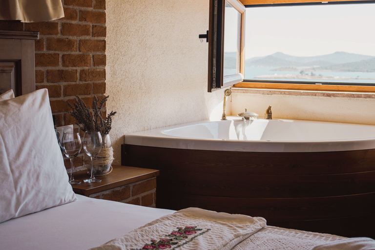 Bathroom 5, Tas Konak Hotel, Ayvalık